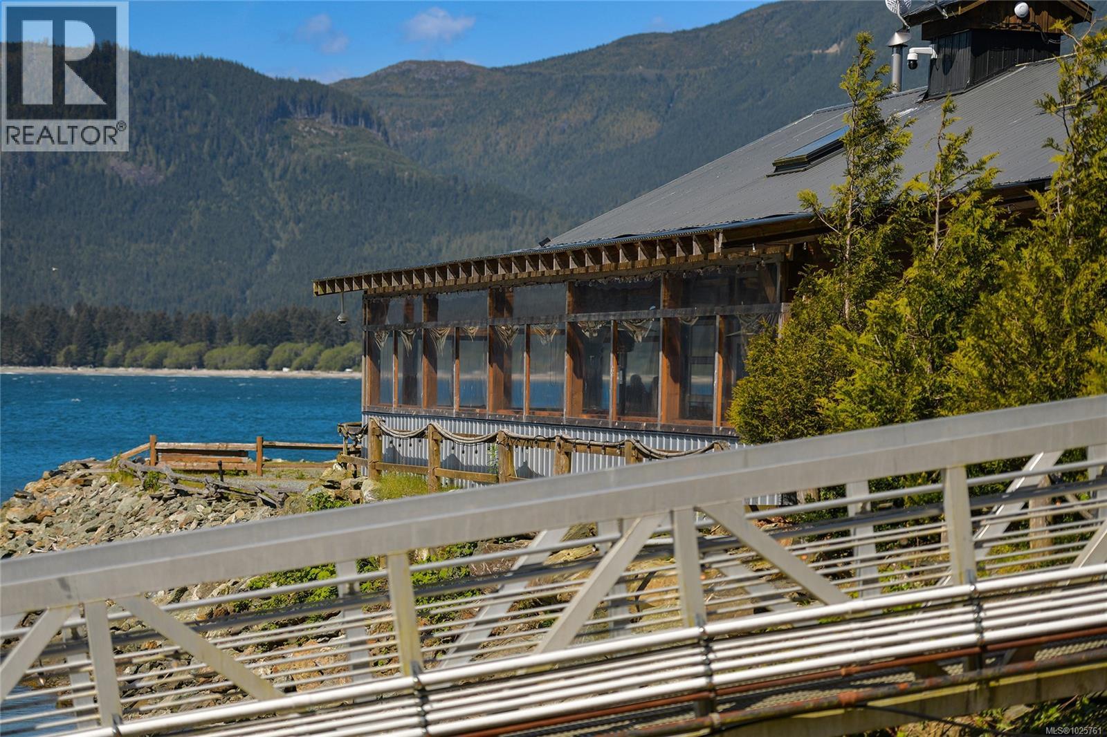 16995 Wickanninish Rd, Port Renfrew