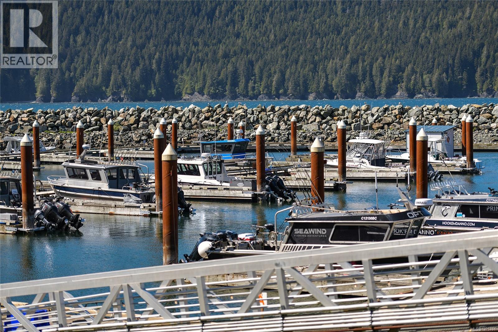 16995 Wickanninish Rd, Port Renfrew