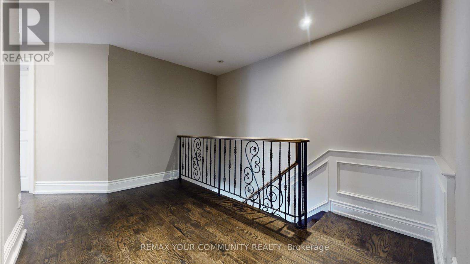 83 HUNT AVENUE - 20