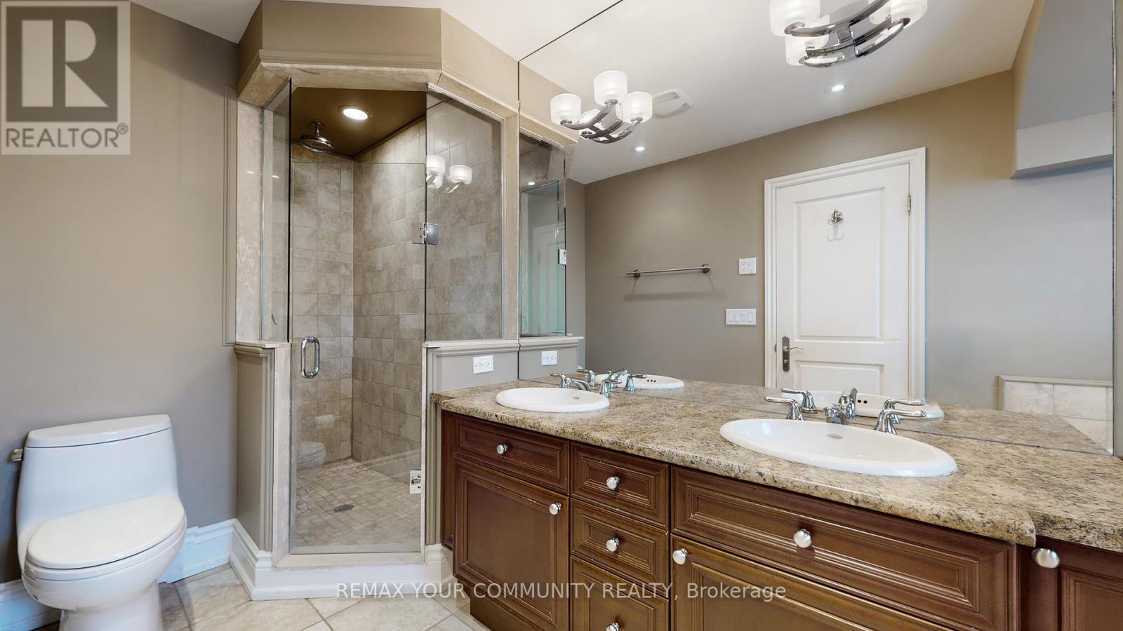 83 HUNT AVENUE - 24