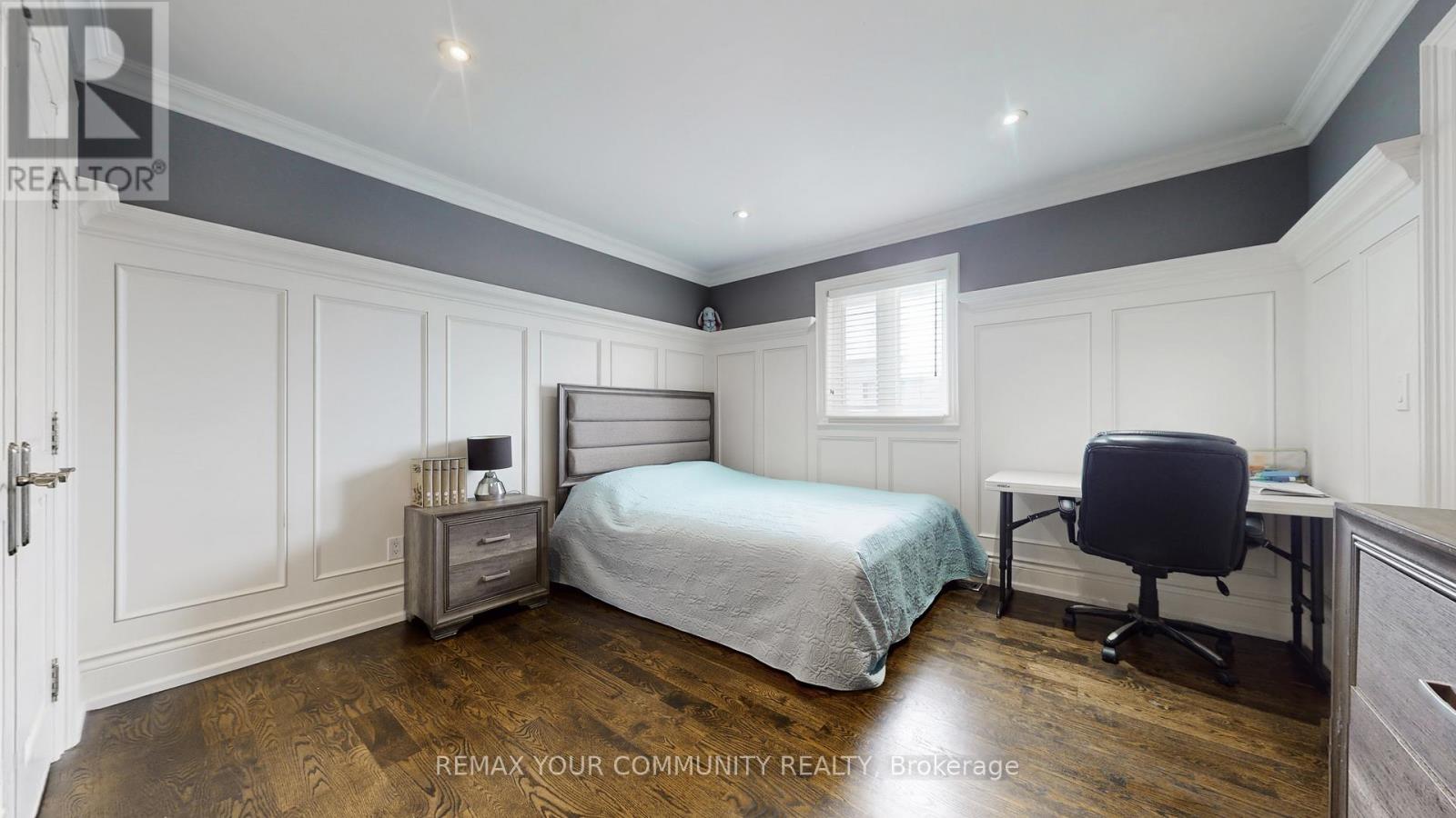 83 HUNT AVENUE - 27