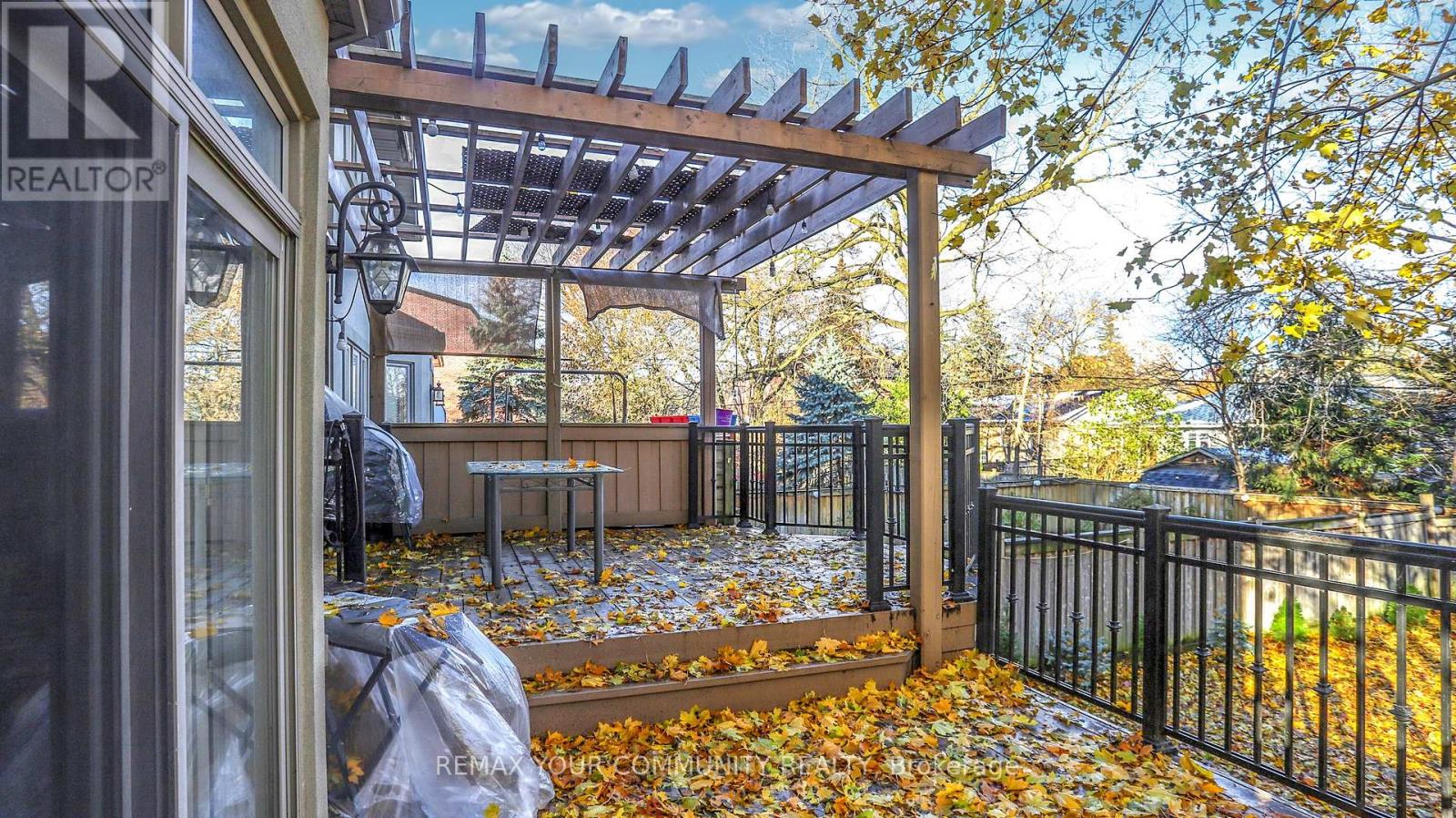83 HUNT AVENUE - 34