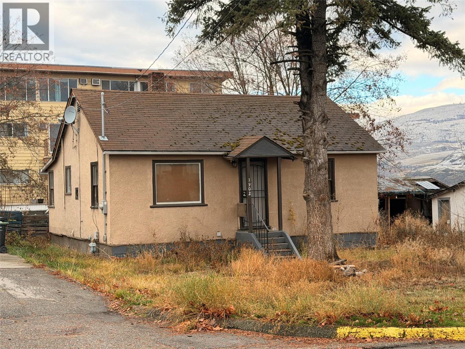 1902 31 Street, Vernon