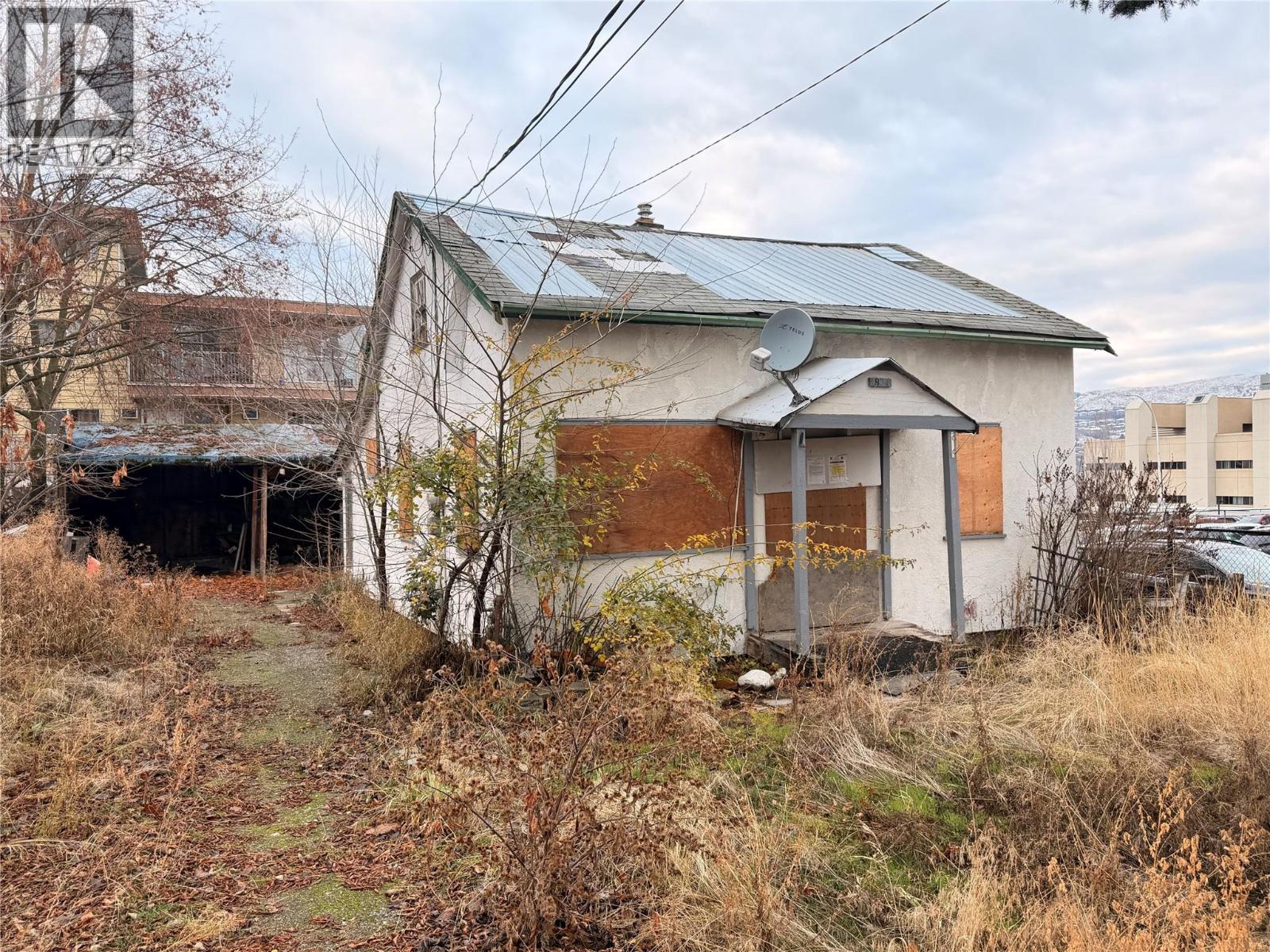 1904 31 STREET - Image 2