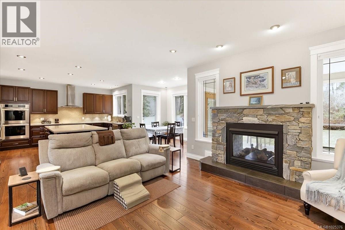 6325 Karen Pl, Port Alberni