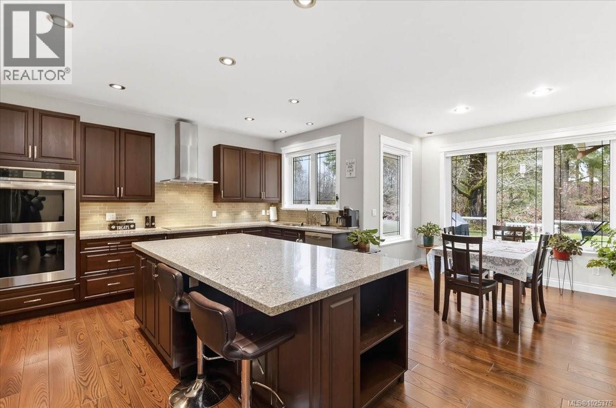 6325 Karen Pl, Port Alberni