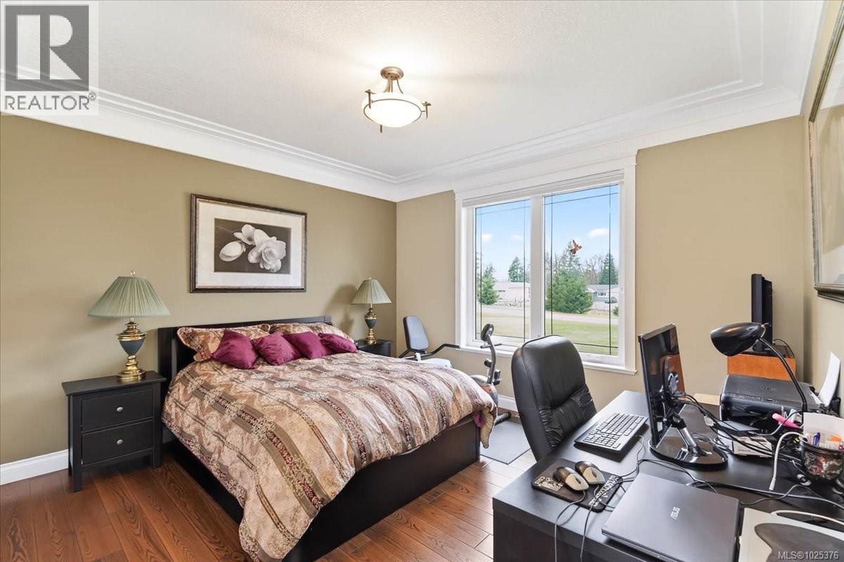 6325 Karen Pl, Port Alberni