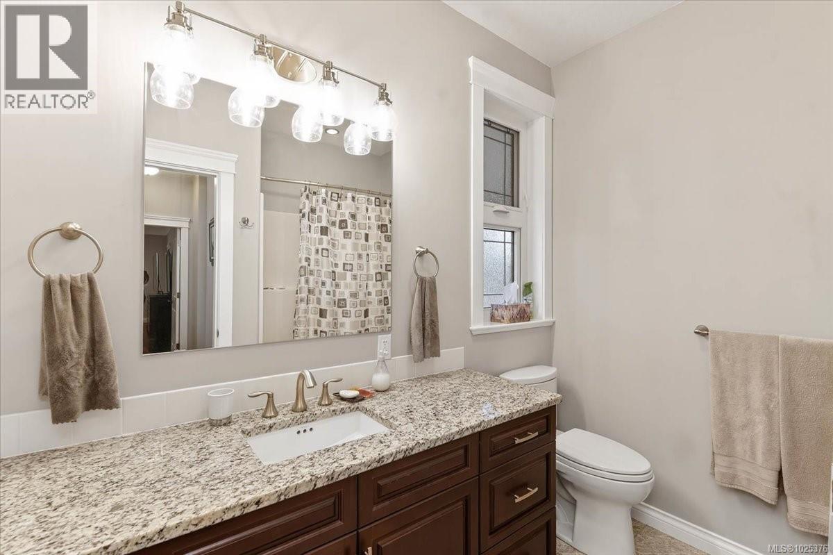 6325 Karen Pl, Port Alberni