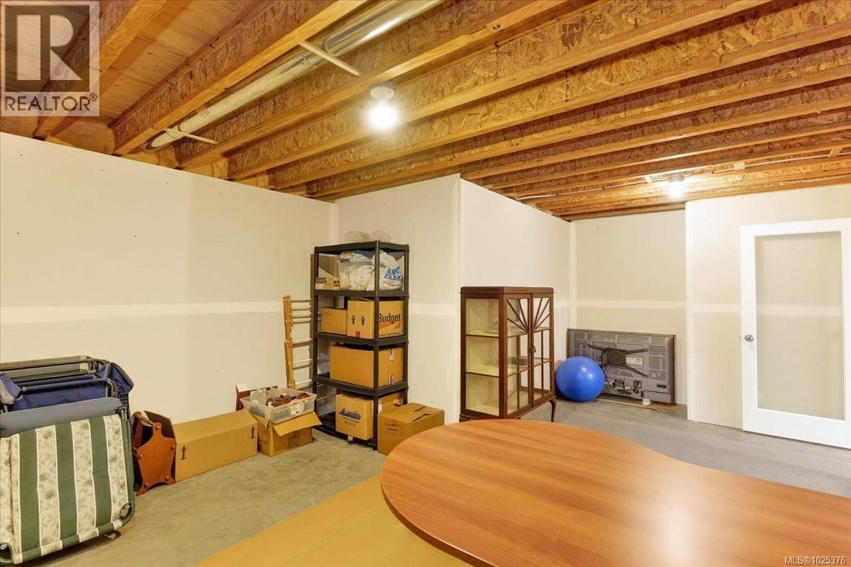 6325 Karen Pl, Port Alberni