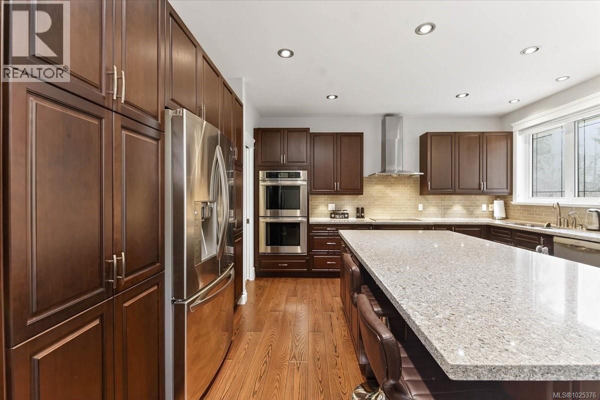 6325 Karen Pl, Port Alberni