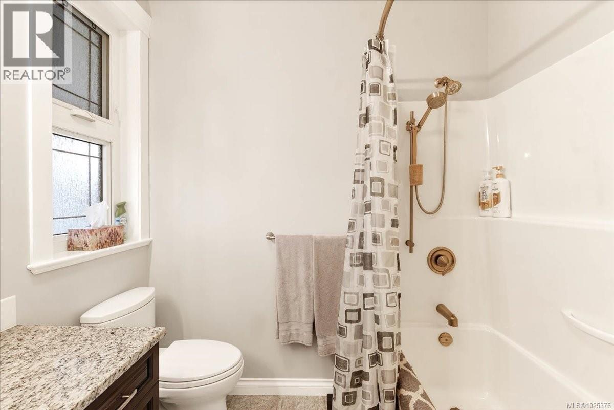 6325 Karen Pl, Port Alberni