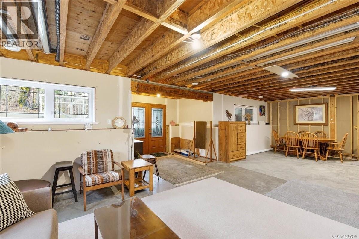 6325 Karen Pl, Port Alberni