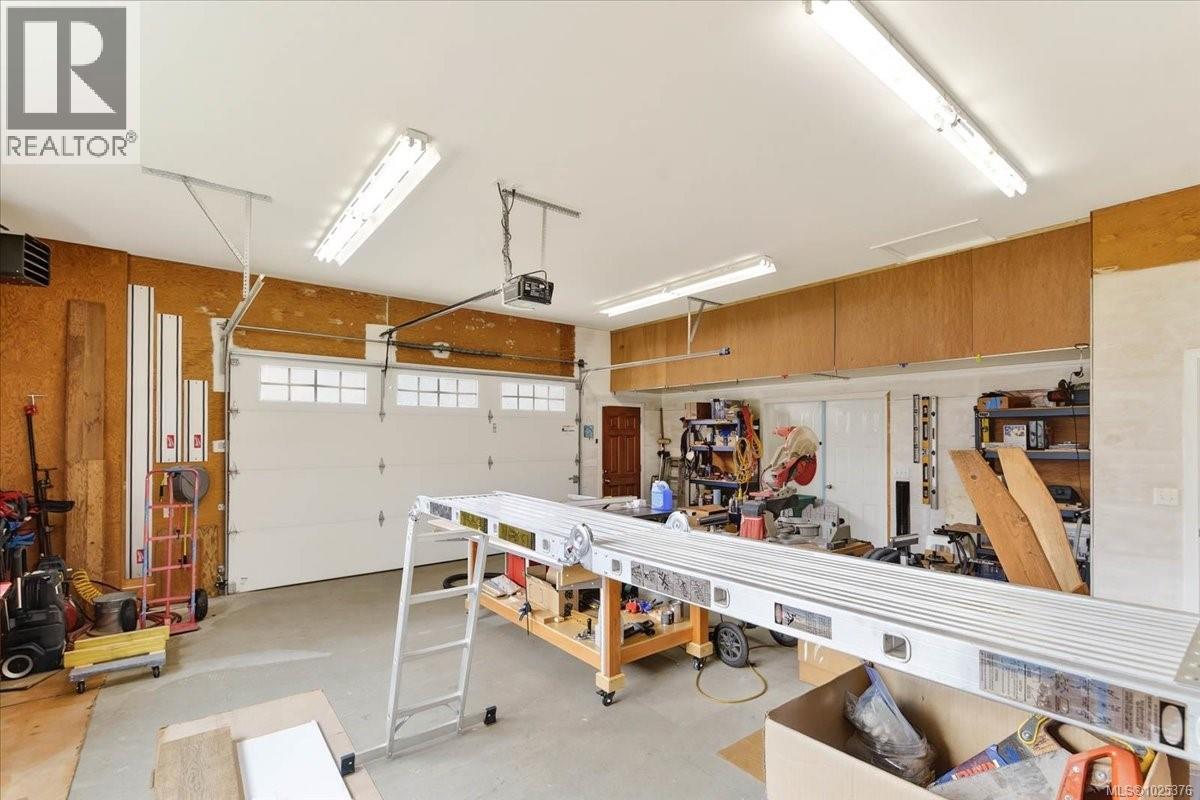 6325 Karen Pl, Port Alberni