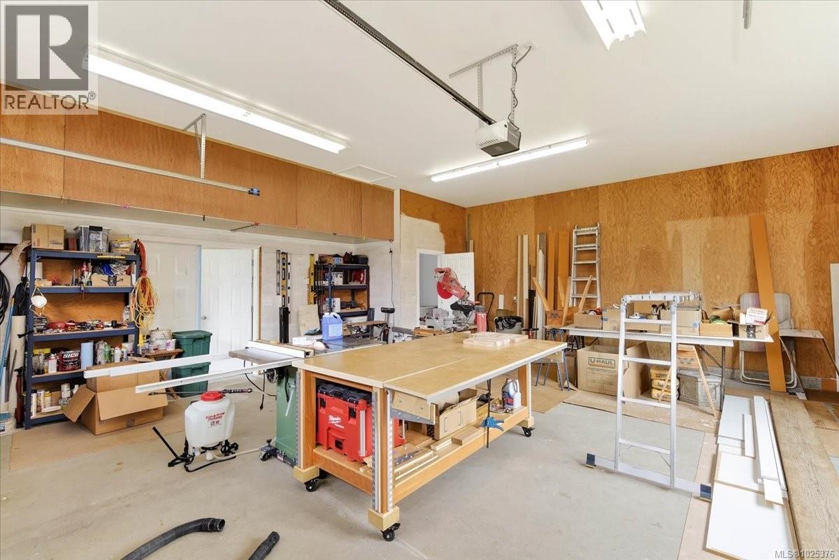 6325 Karen Pl, Port Alberni