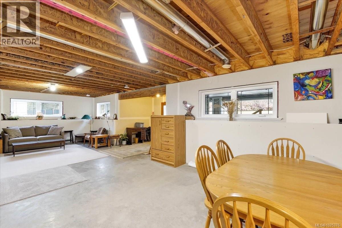 6325 Karen Pl, Port Alberni