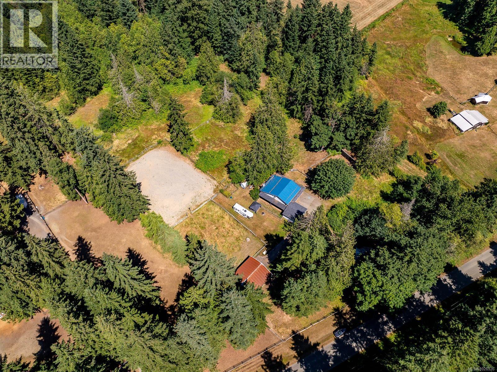 2468 Endall Rd - Photo 4 of 88, Black Creek, British Columbia