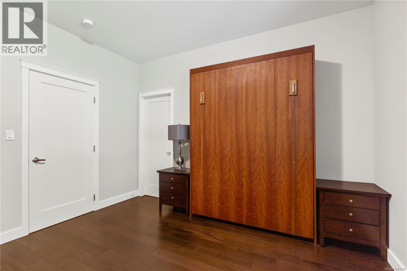  11329 Hummingbird Place, North Saanich