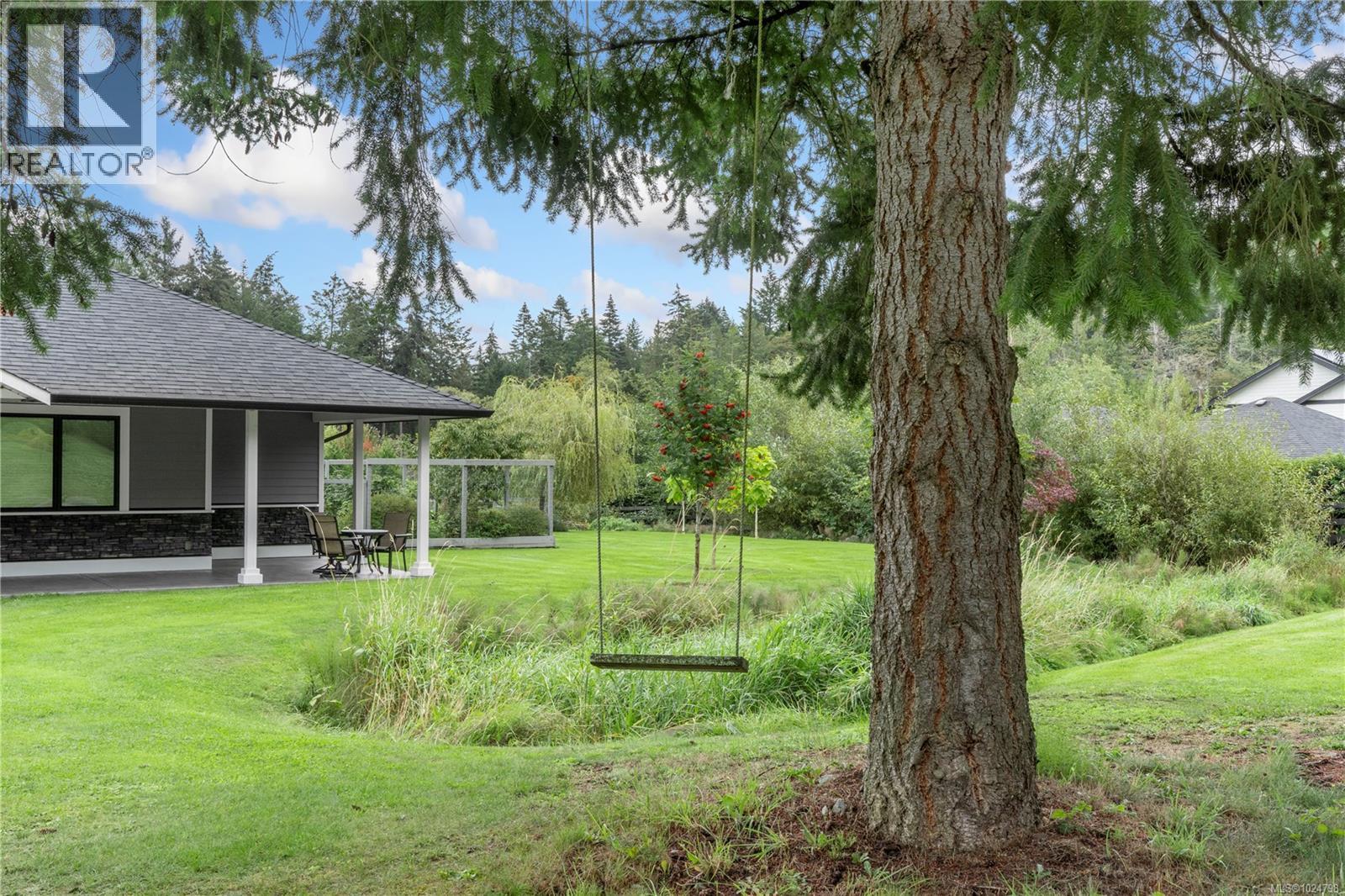  11329 Hummingbird Place, North Saanich