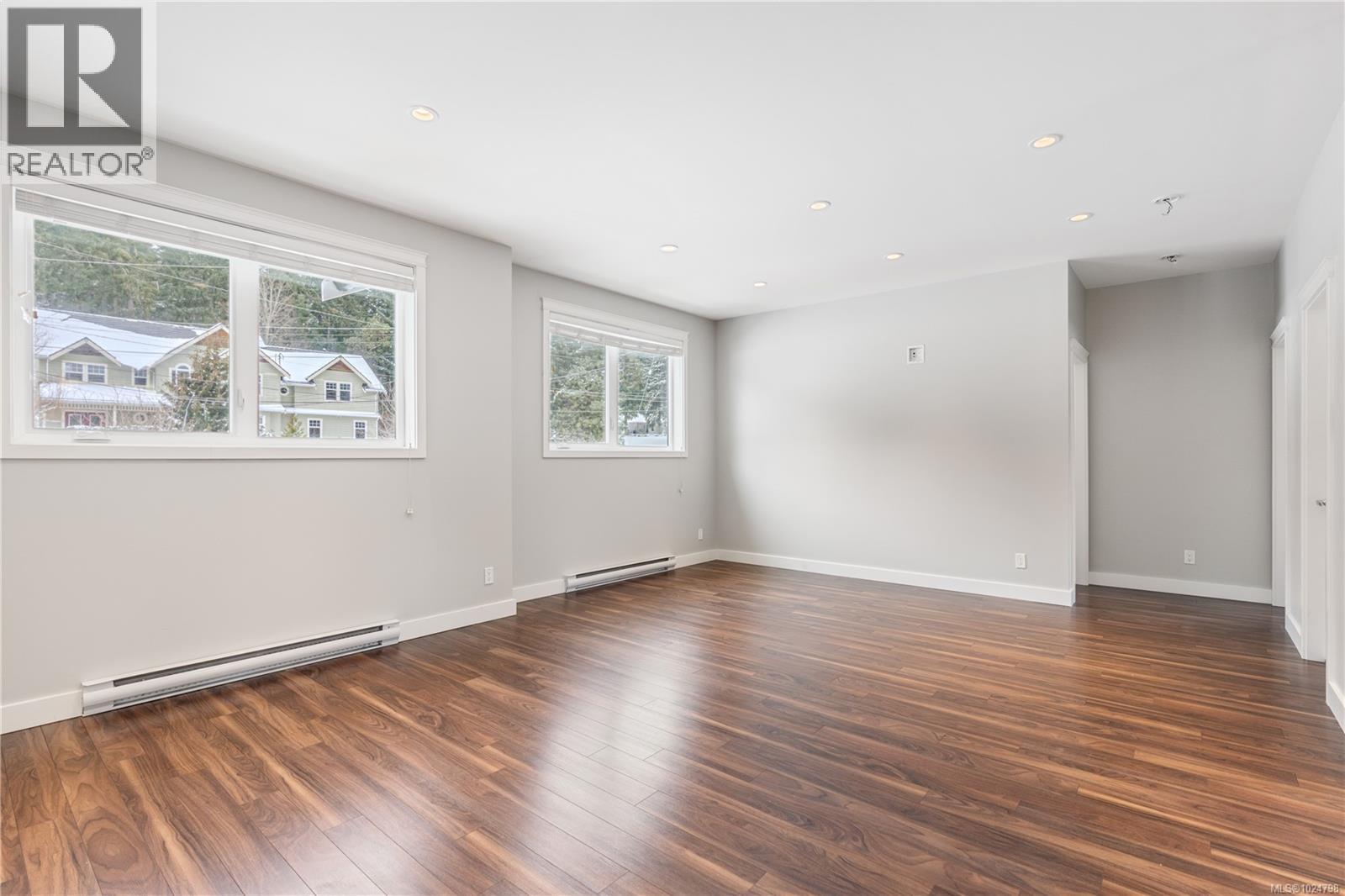  11329 Hummingbird Place, North Saanich