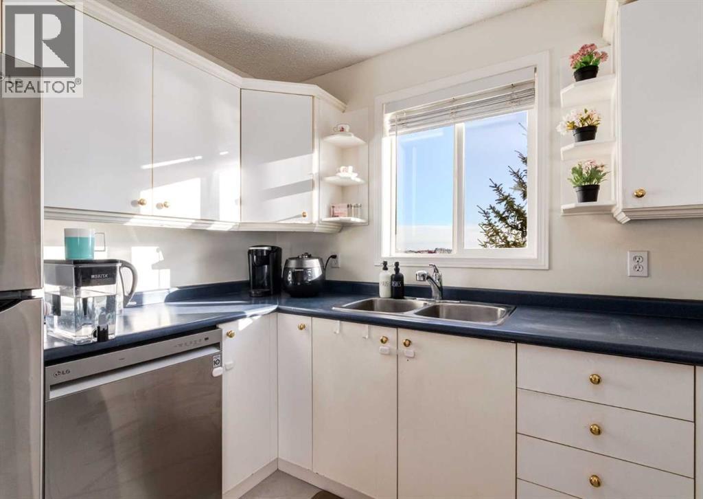 Single Family House for Sale in   Somervale Court SW Somerset Calgary 