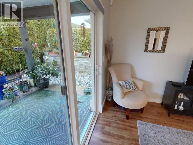 #11 4415 MANSON AVE - 20