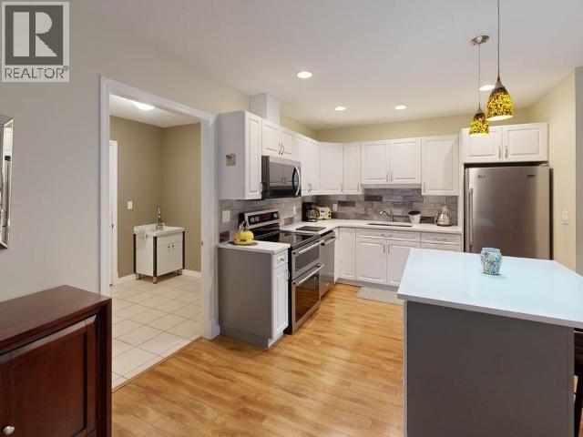 #11 4415 MANSON AVE - 5