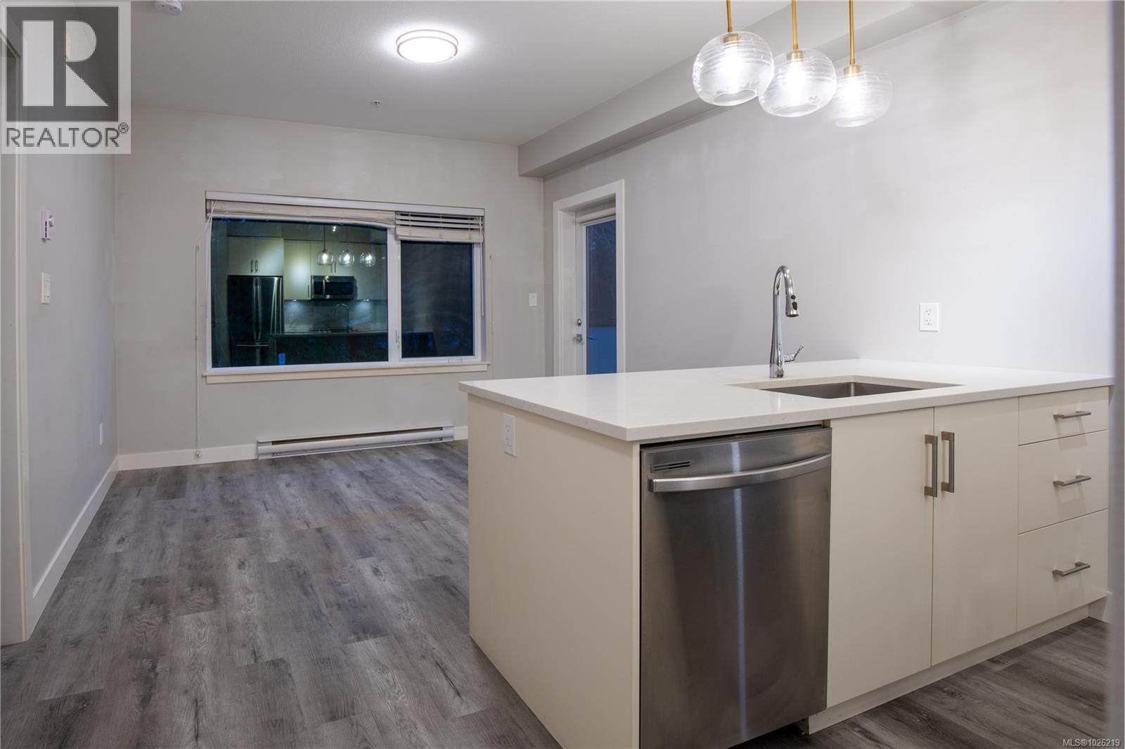 #212 20 BARSBY AVE - 7