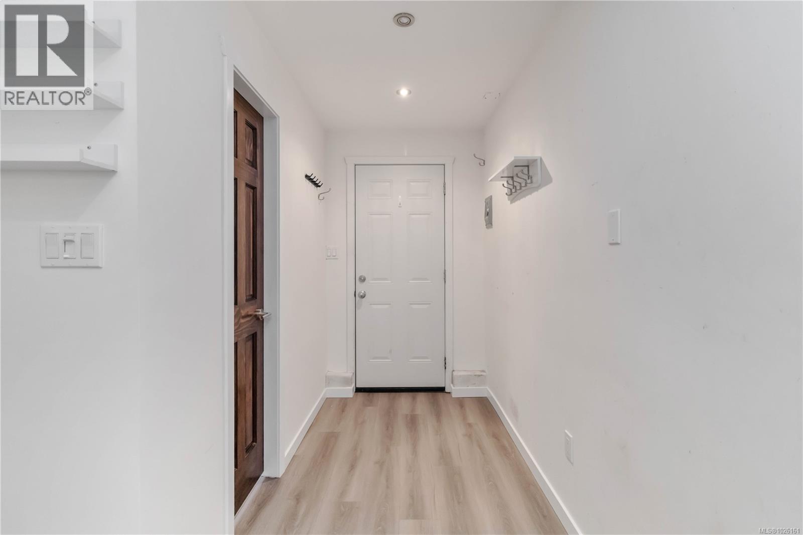  4370 Elnido Crescent, Saanich