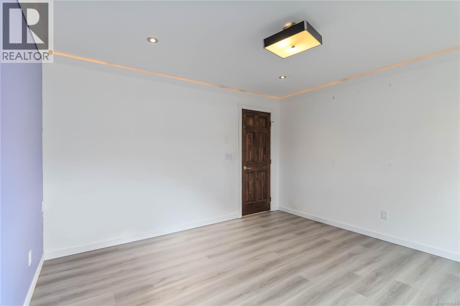  4370 Elnido Crescent, Saanich