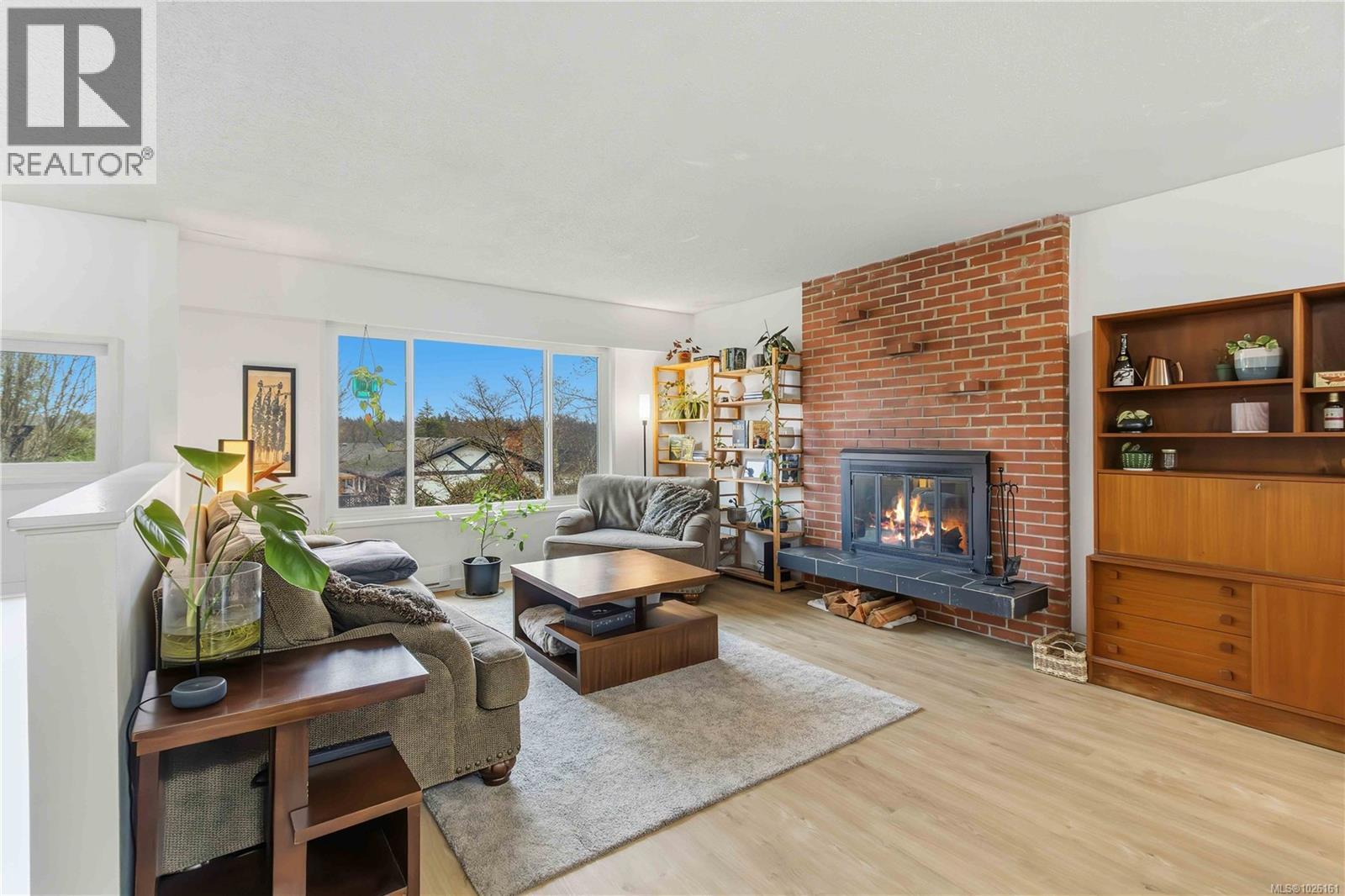  4370 Elnido Crescent, Saanich