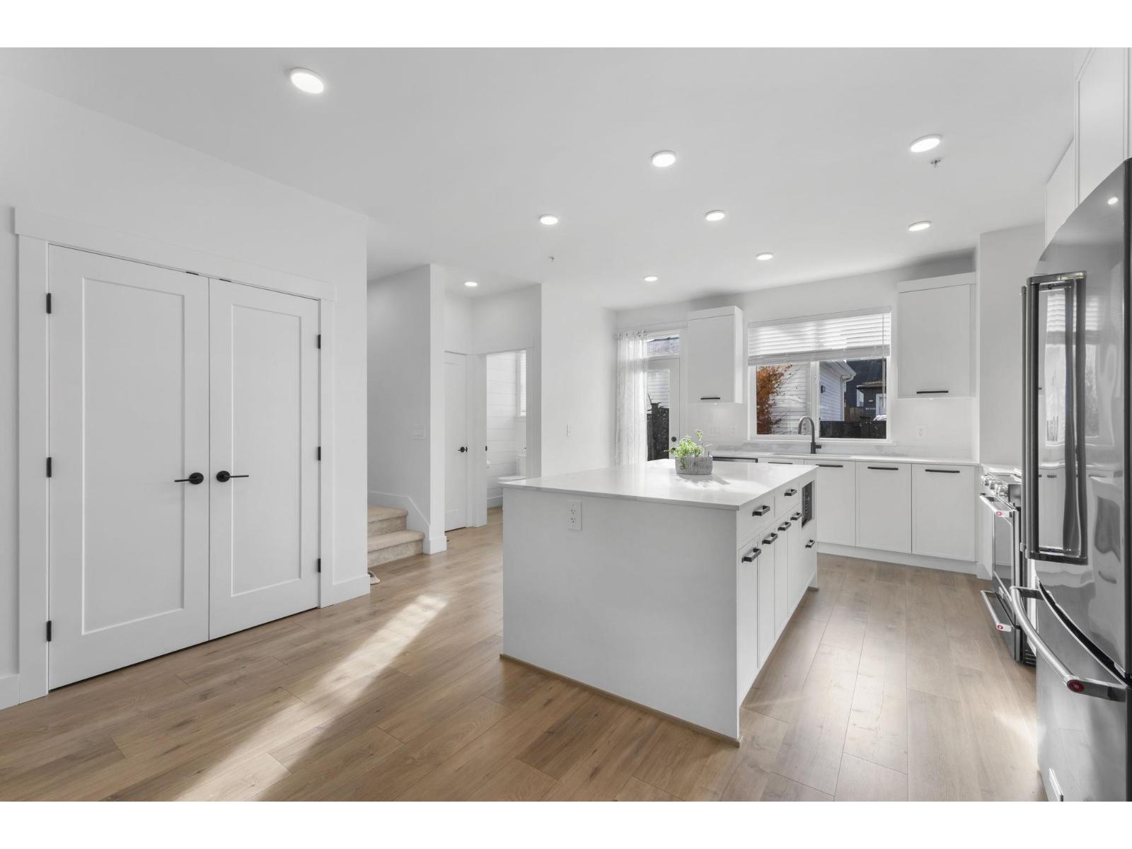 19656 75A AVENUE, Langley