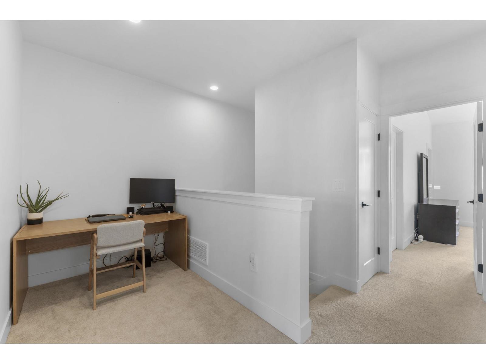 19656 75A AVENUE, Langley