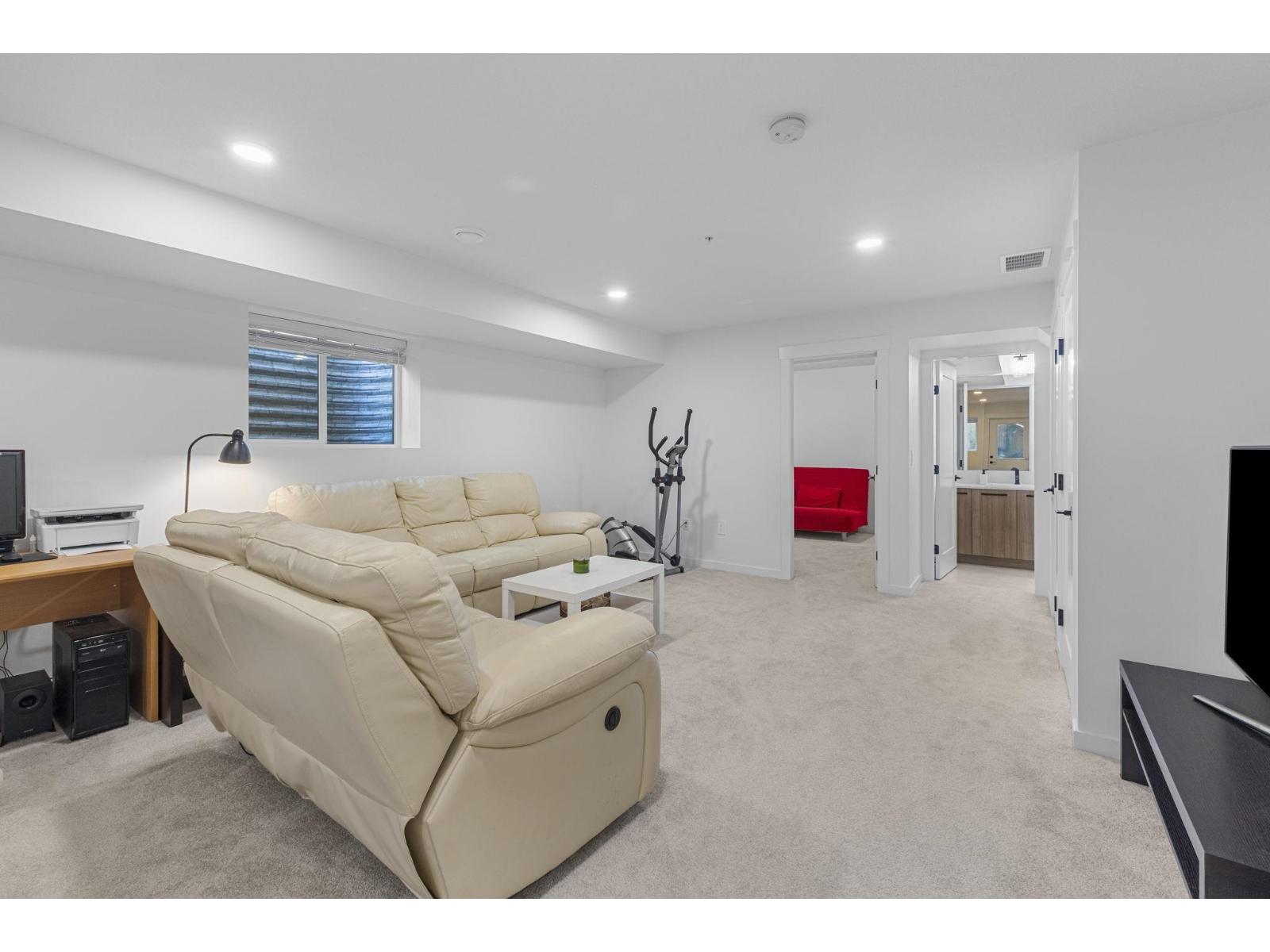 19656 75A AVENUE, Langley