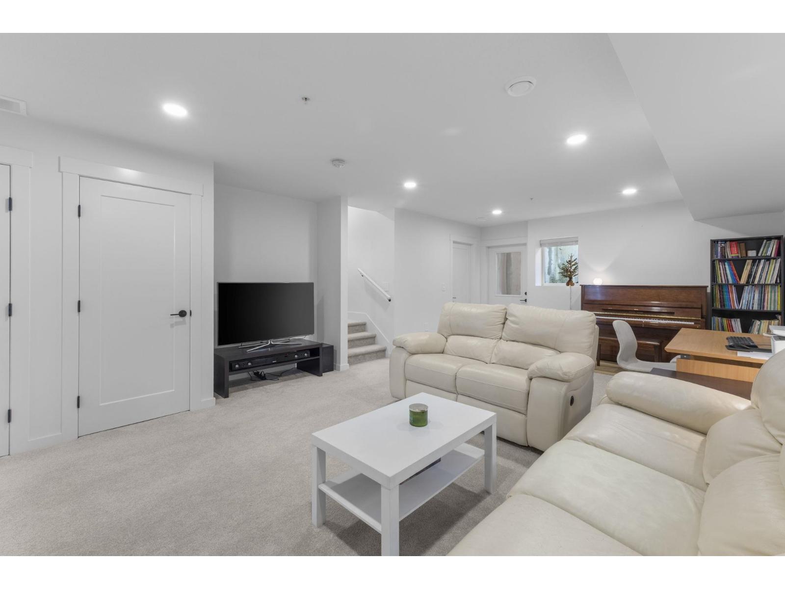 19656 75A AVENUE, Langley