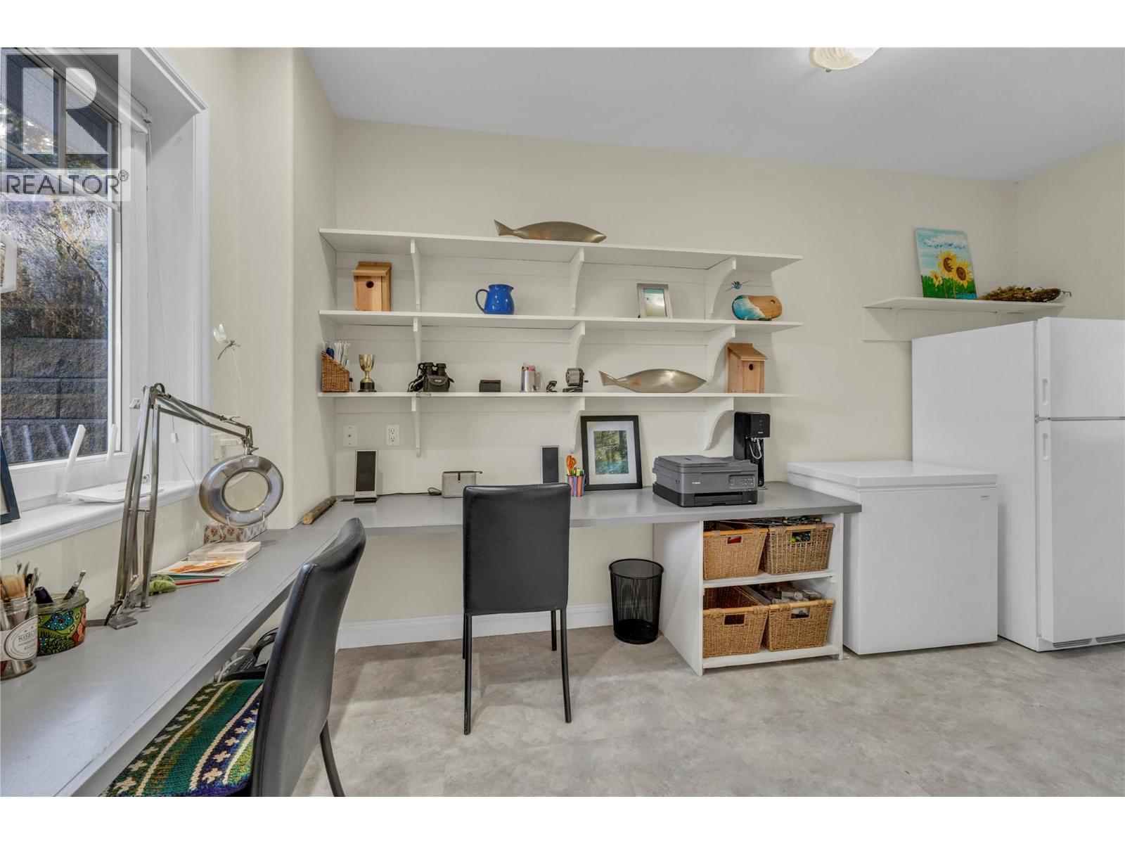 5733 Clark Street, Summerland