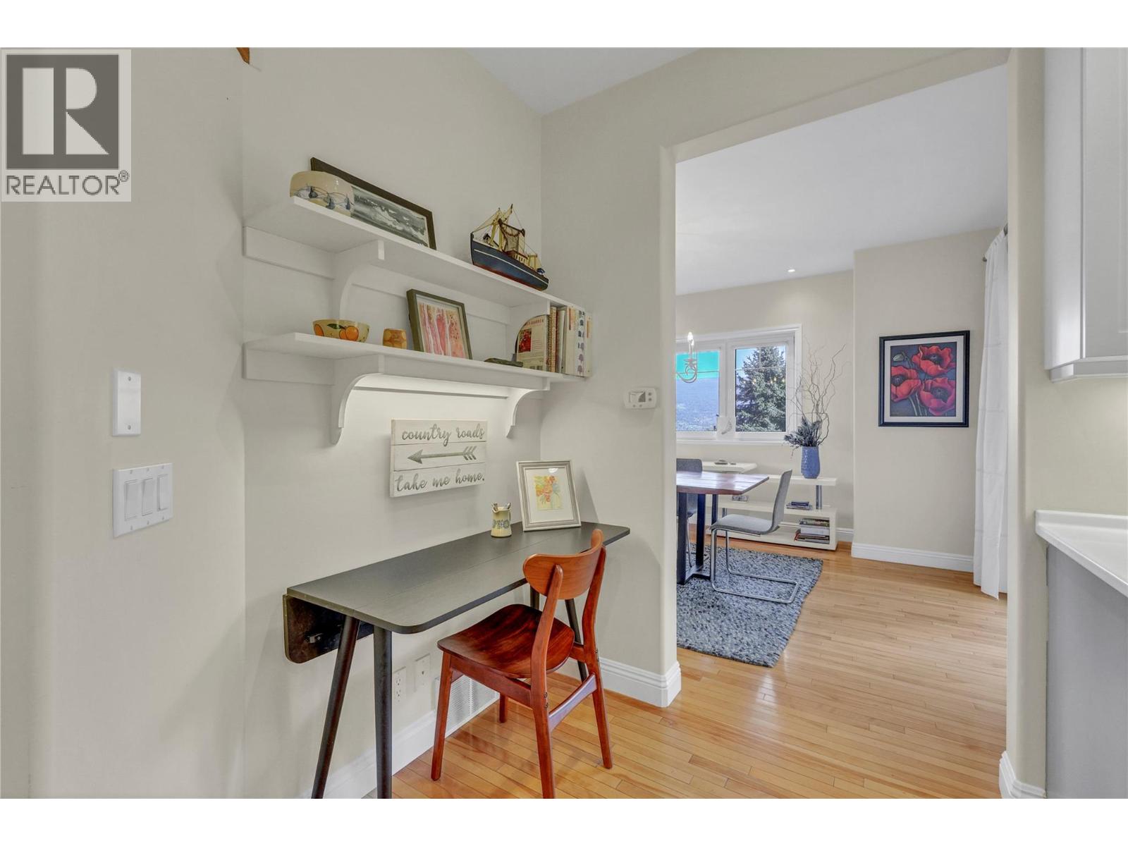 5733 Clark Street, Summerland