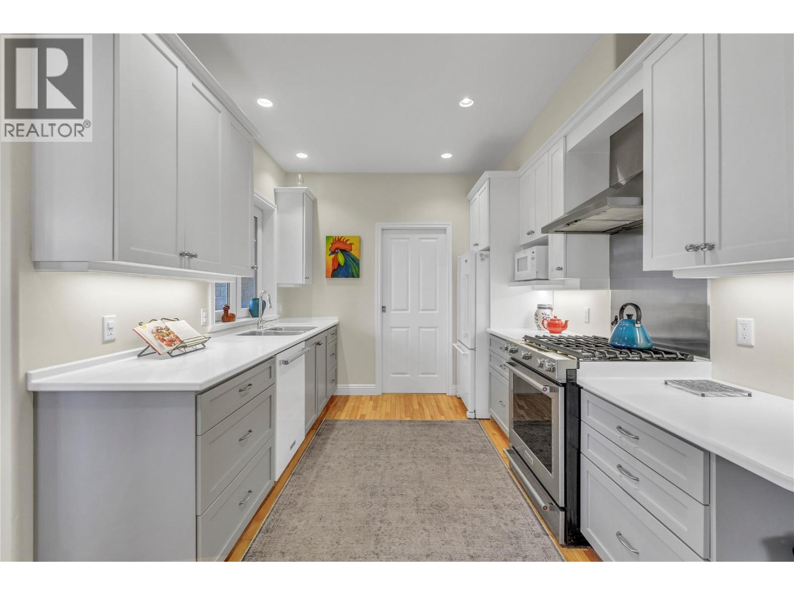 5733 Clark Street, Summerland