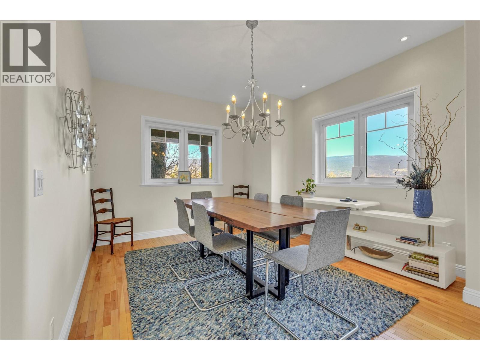 5733 Clark Street, Summerland