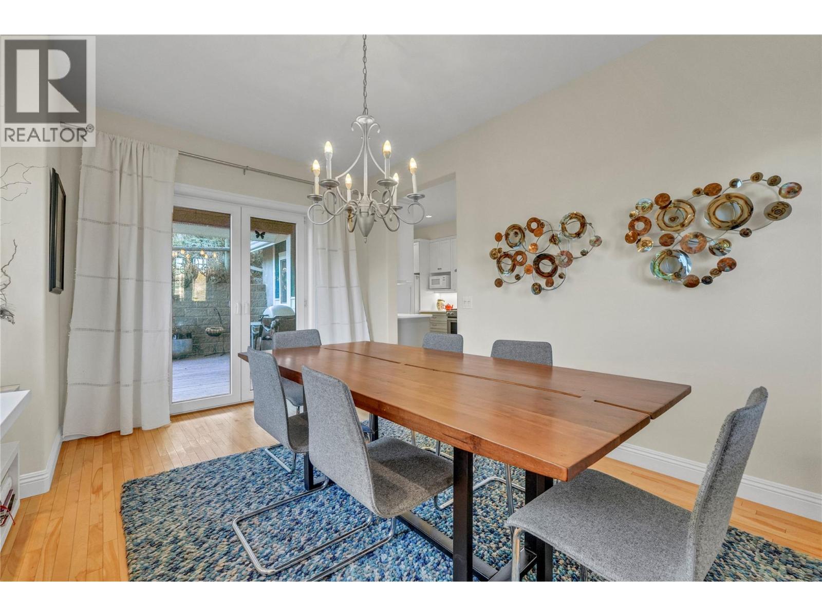 5733 Clark Street, Summerland