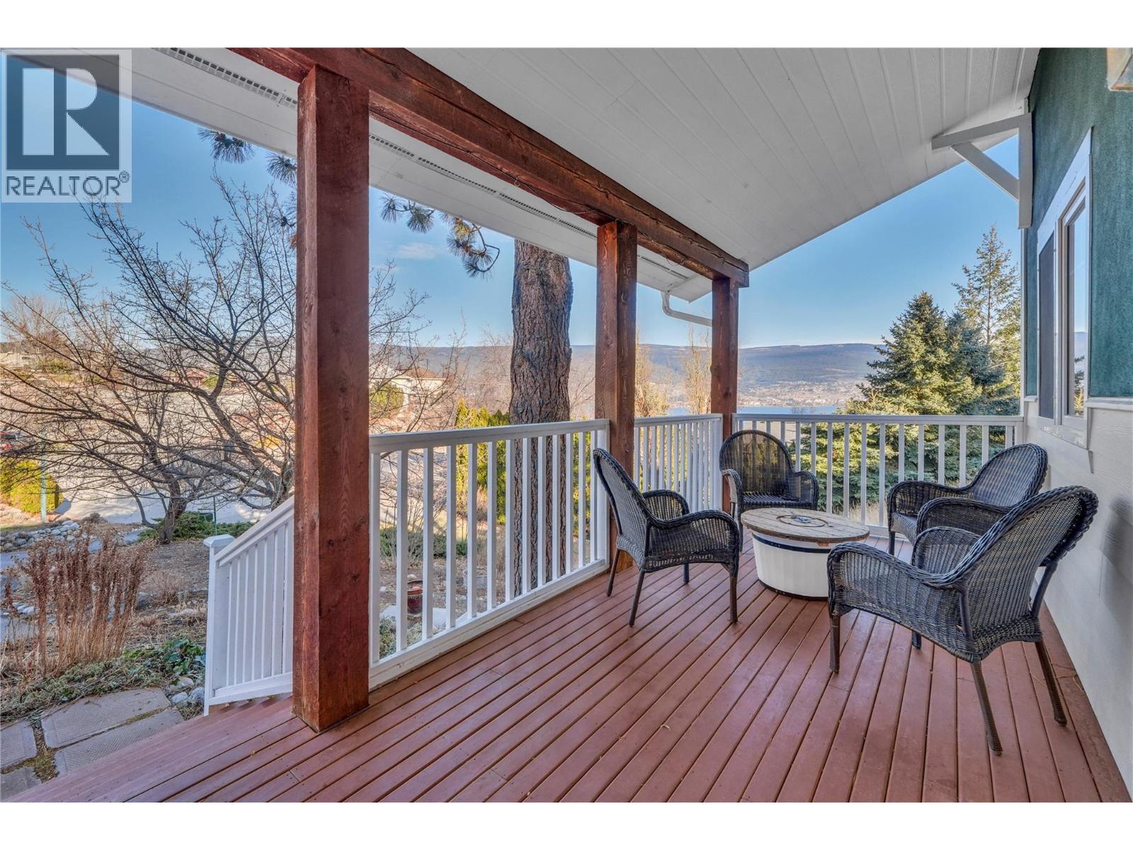 5733 Clark Street, Summerland