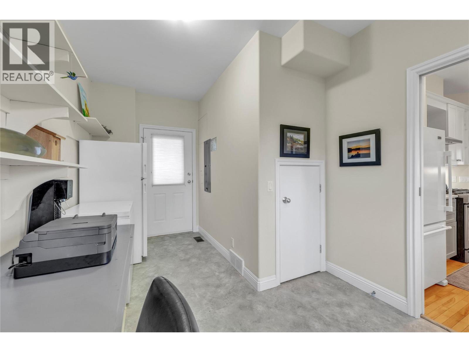 5733 Clark Street, Summerland