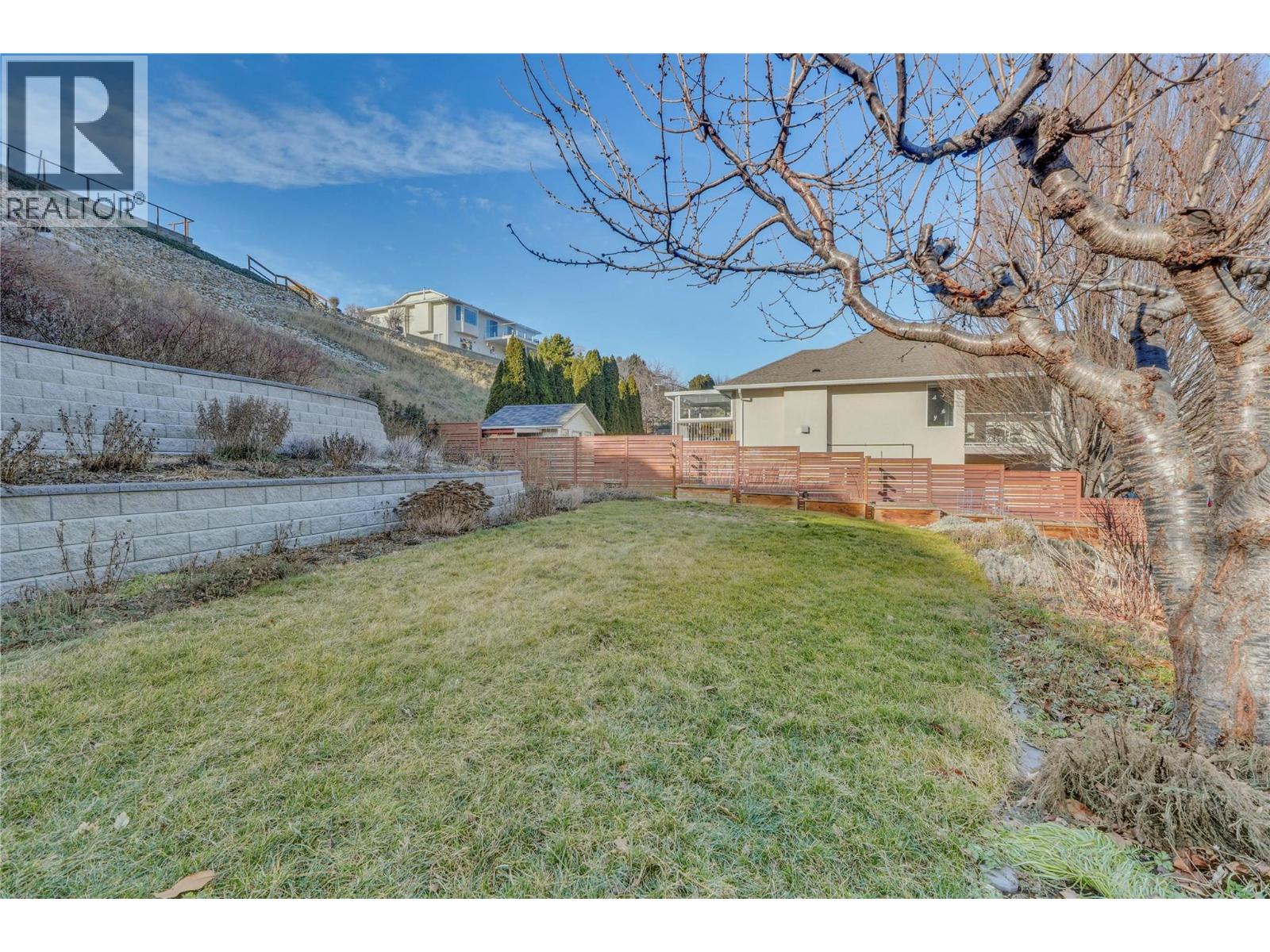 5733 Clark Street, Summerland
