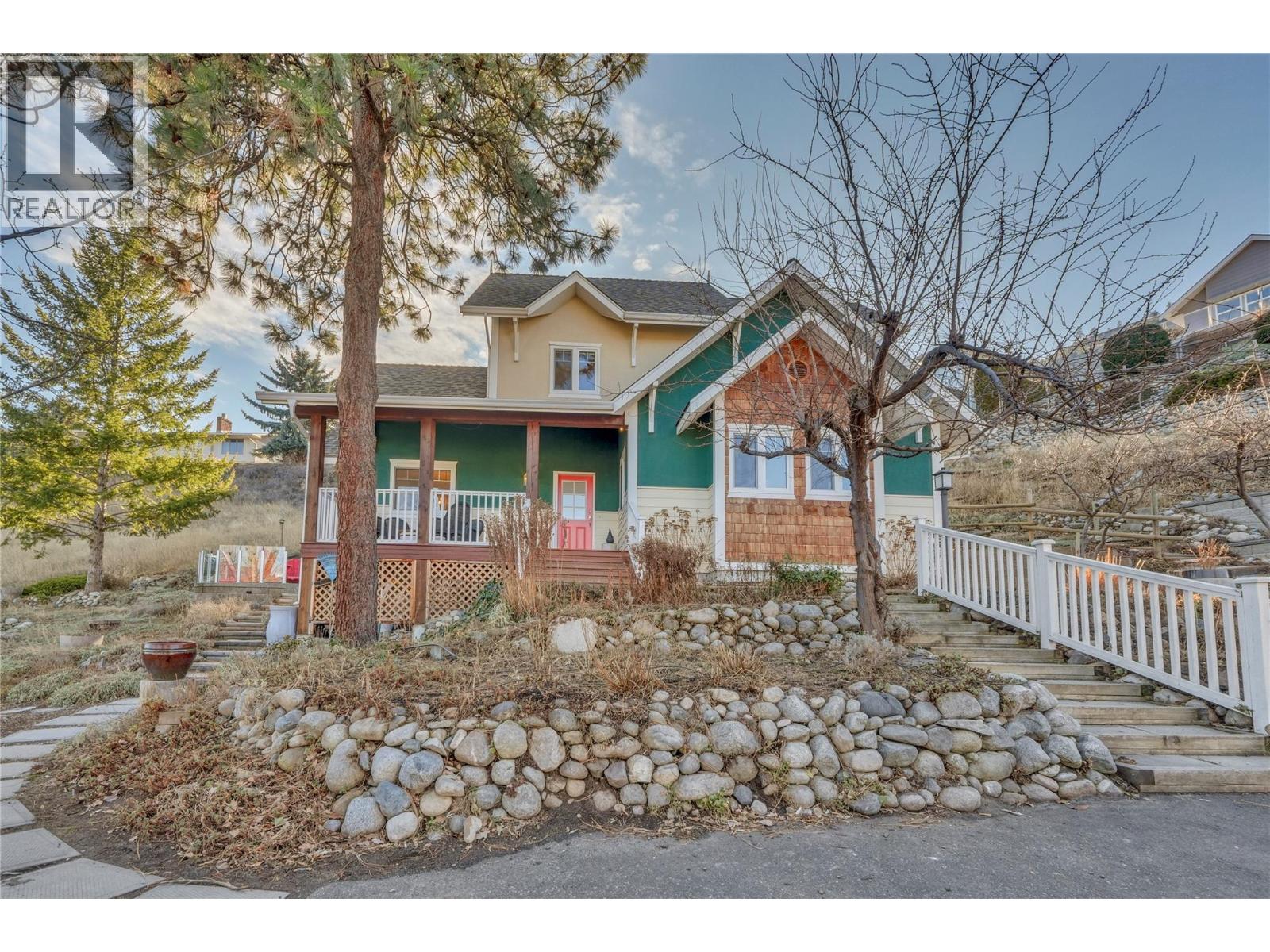 5733 Clark Street, Summerland
