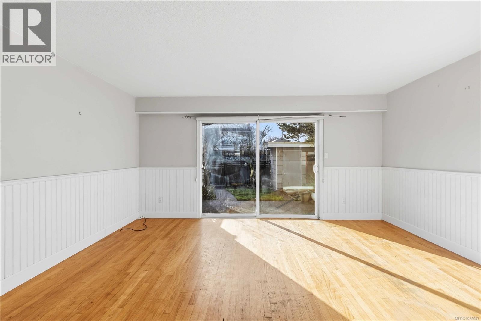 9 10145 Third St - Photo 5 of 29, Sidney, British Columbia