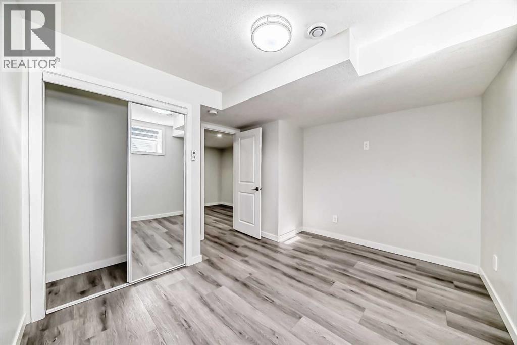 Single Family House for Sale in  Creekstone Drive SW Pine Creek Calgary 