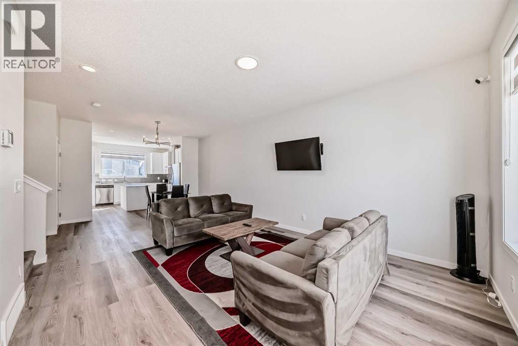 Single Family House for Sale in  Creekstone Drive SW Pine Creek Calgary 