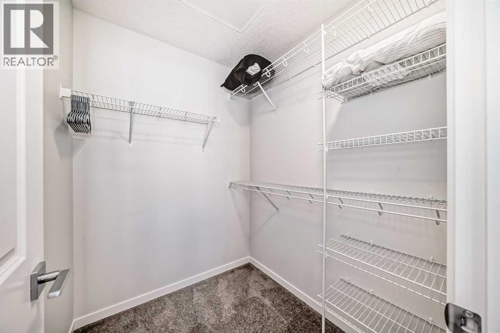 Single Family House for Sale in  Creekstone Drive SW Pine Creek Calgary 