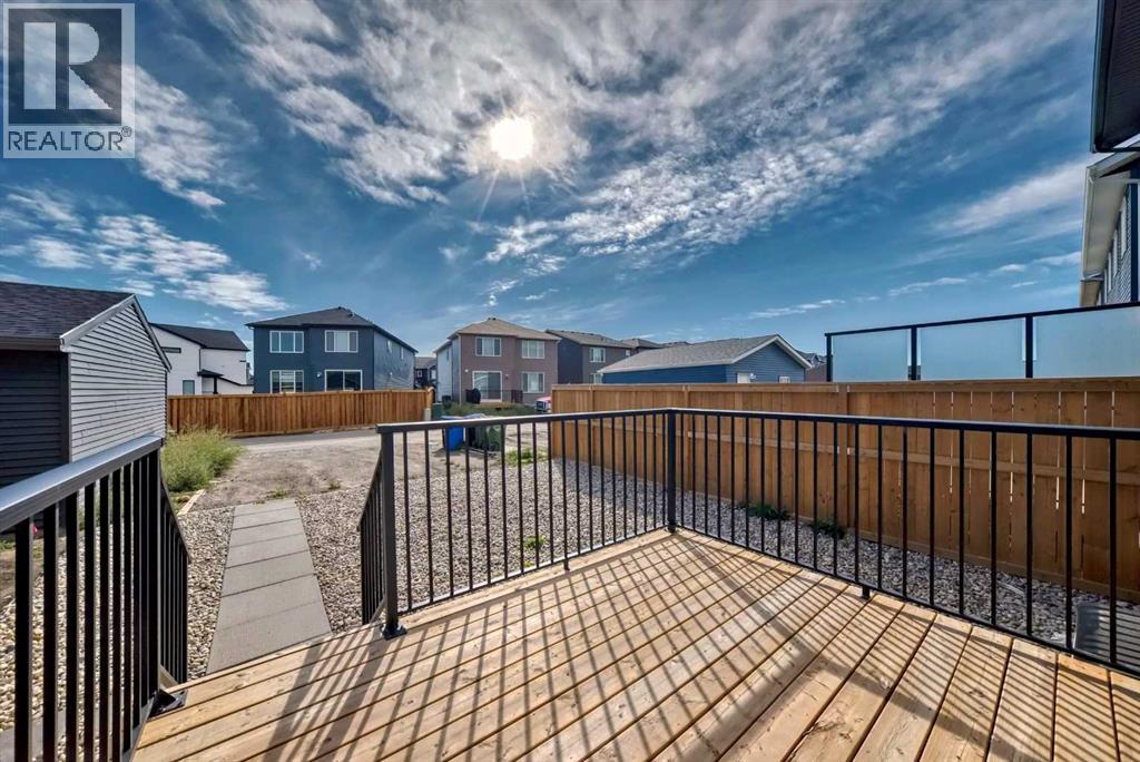 Single Family House for Sale in  Creekstone Drive SW Pine Creek Calgary 