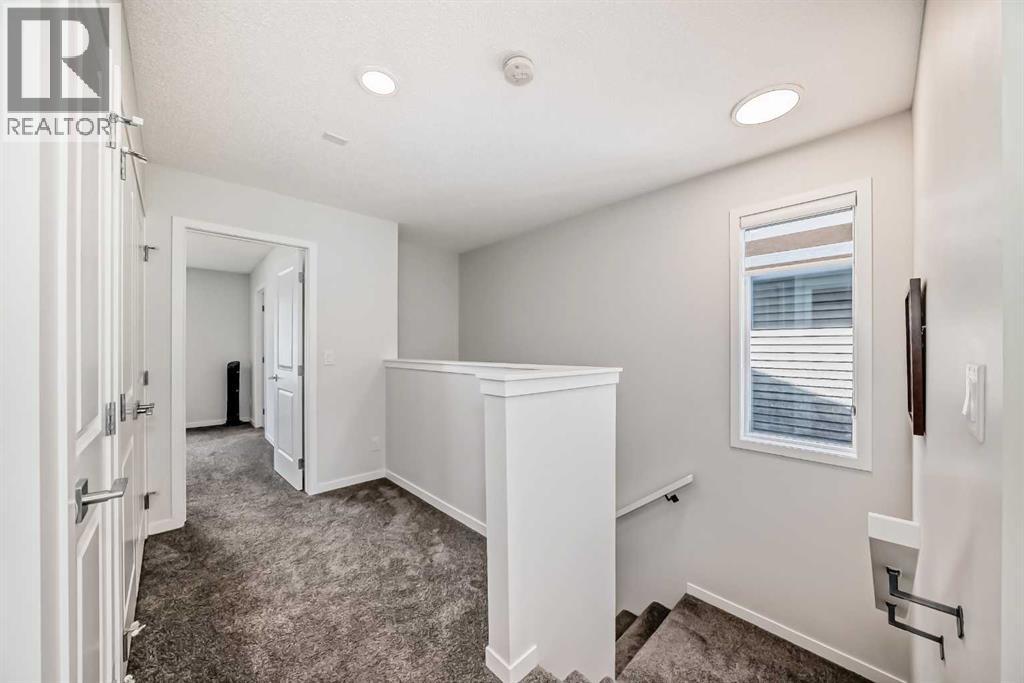 Single Family House for Sale in  Creekstone Drive SW Pine Creek Calgary 