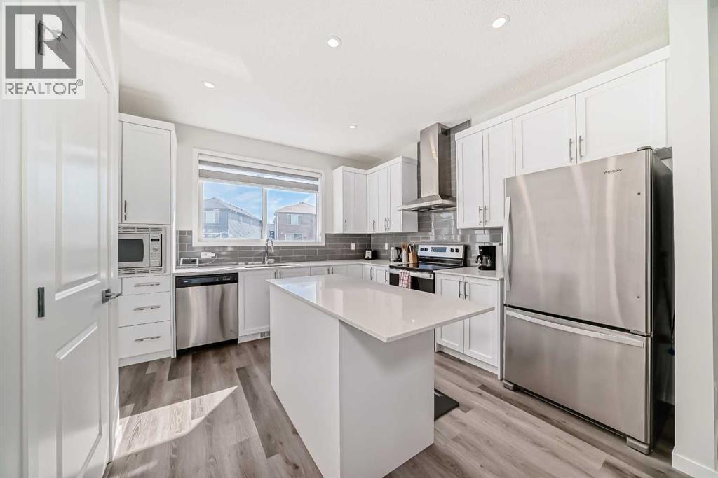 Single Family House for Sale in  Creekstone Drive SW Pine Creek Calgary 